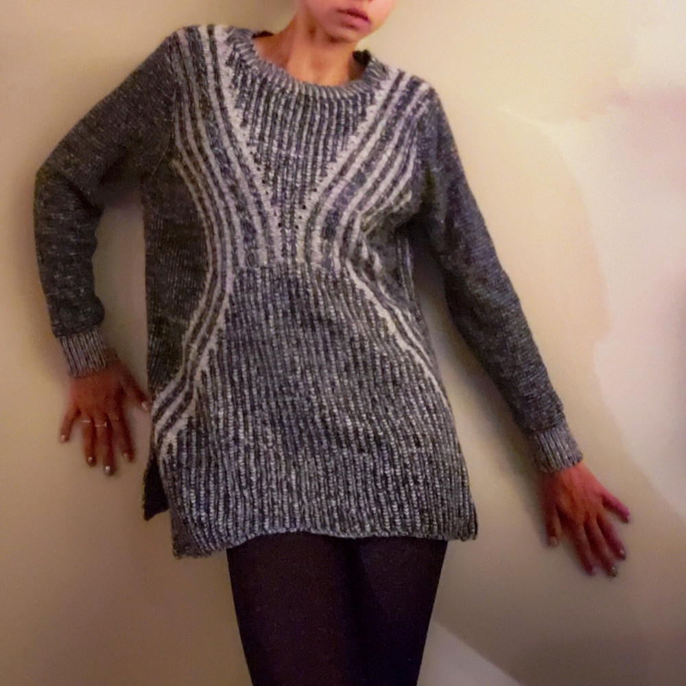 Sweater - Picture 2 of 5